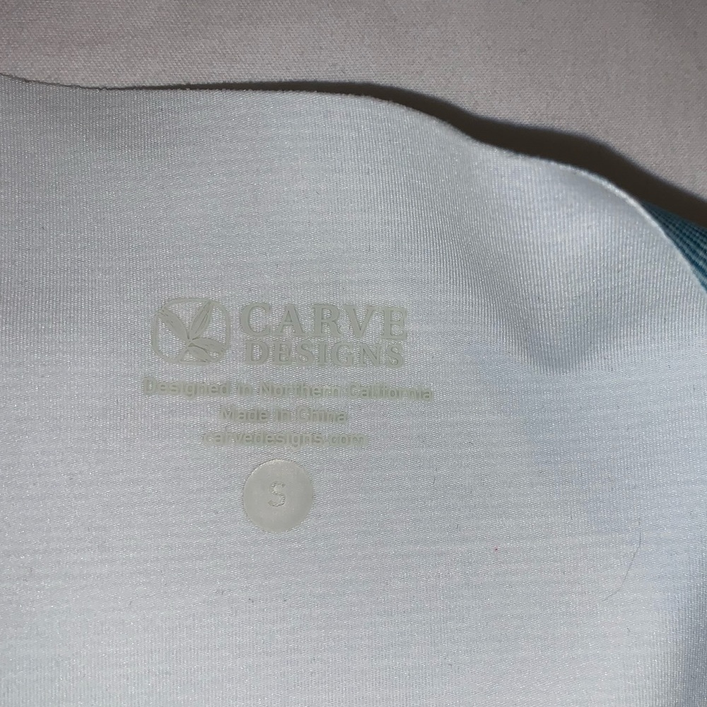 Carve Designs cropped tank - Picture 3 of 3
